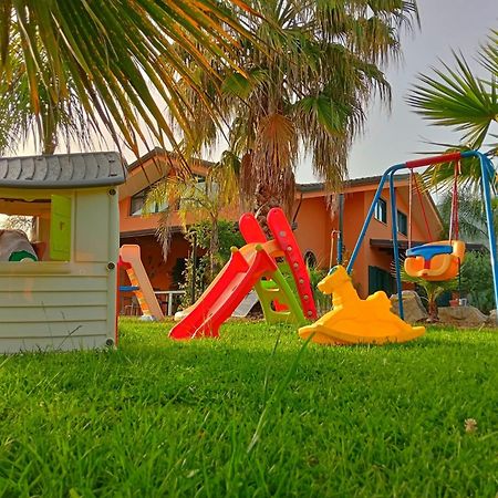B&B Villa Molinari Restaurant E Baby Park Campagna Exteriér fotografie