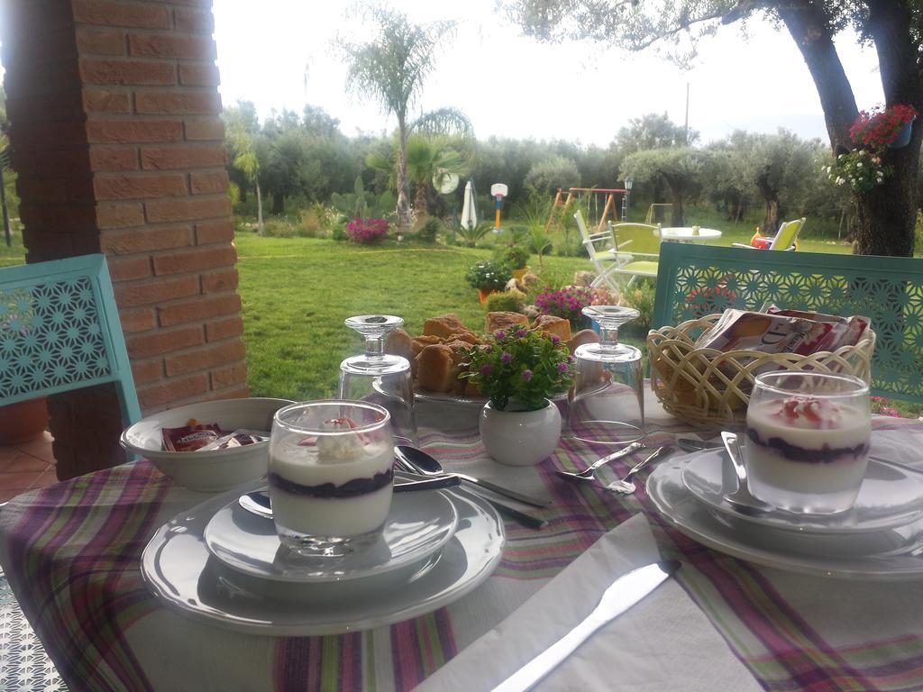 B&B Villa Molinari Restaurant E Baby Park Campagna Exteriér fotografie